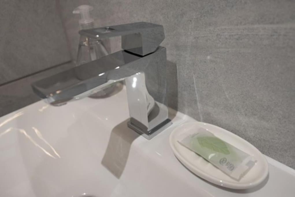 Beautiful, Spacious 1 Bed Flat ブレントウッド エクステリア 写真