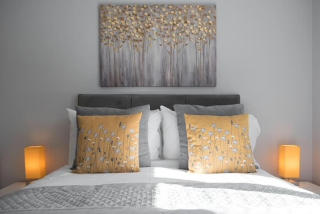 Beautiful, Spacious 1 Bed Flat ブレントウッド エクステリア 写真